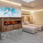 Hotel Antika 3*