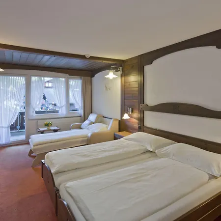 Hotel Antika 3*