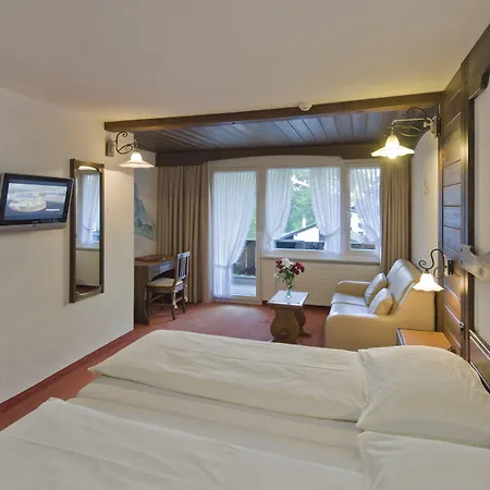 Antika Hotel