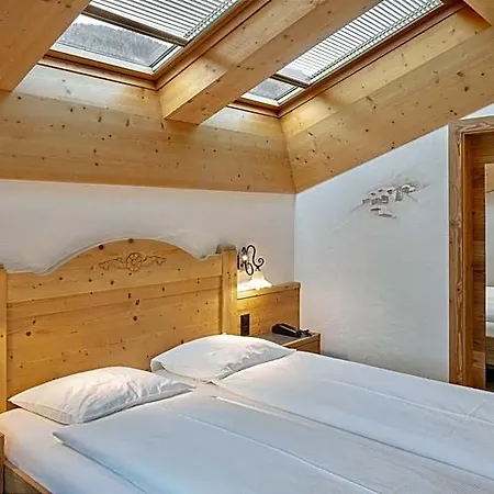 Antika Hotel 3*