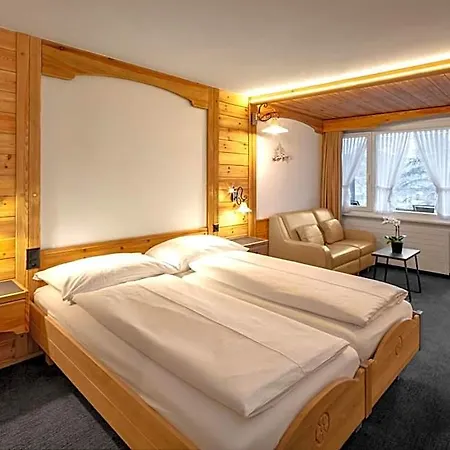 فندق Antika 3*