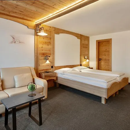 Antika Hotel