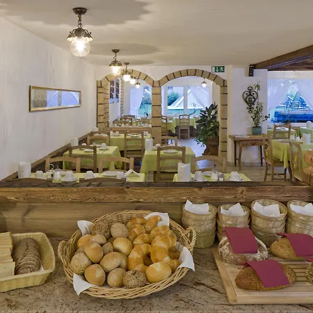 Отель Antika Церматт