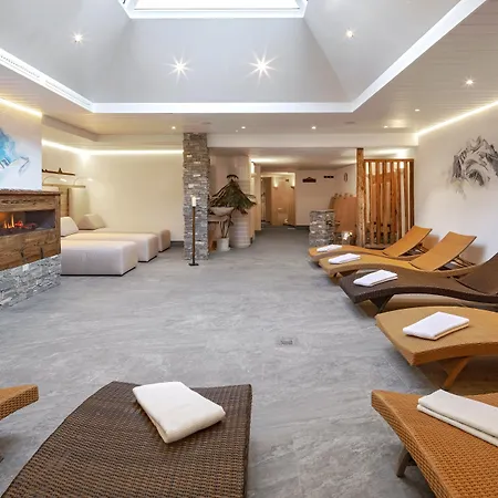 Отель Antika Церматт