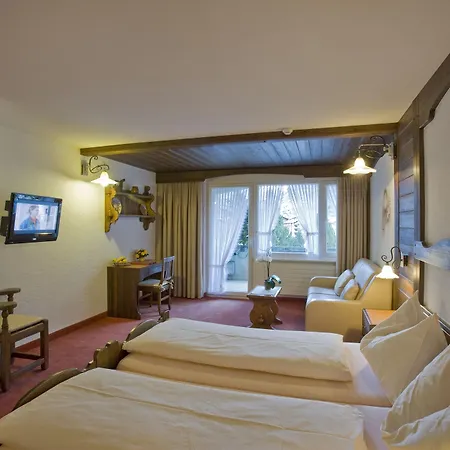 Antika Hotel 3*