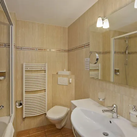 Hotel Antika 3*