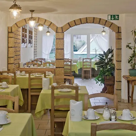 Hotel Antika 3*